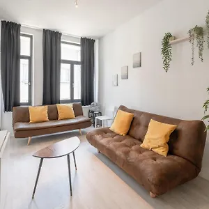 beautiful-cozy-cityflats-in-the-centre-of-antwerp.hotelsghent.com/